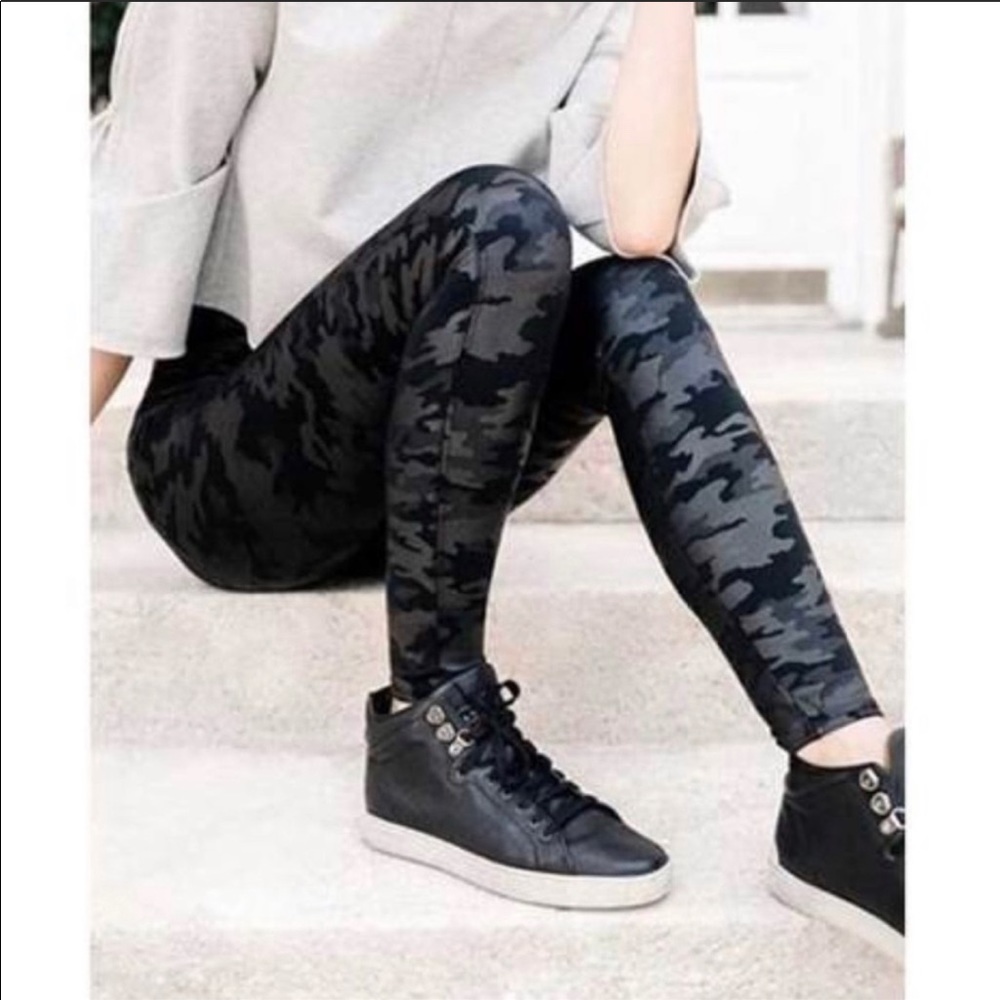 Spanx Faux Leather Camo Leggings - Picture 2 of 7